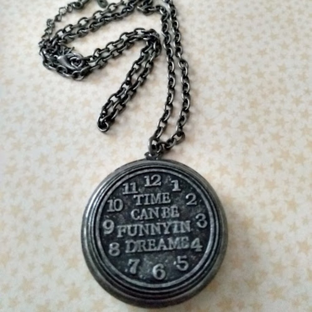 DISNEY ALICE IN WONDERLAND Johnny Depp Mad Hatter Time Funny in Dreams Necklace - Picture 3 of 5